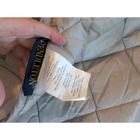 Pendleton Aztec Print Rectangle Square Packable Blanket Throw - Picture 2 of 5